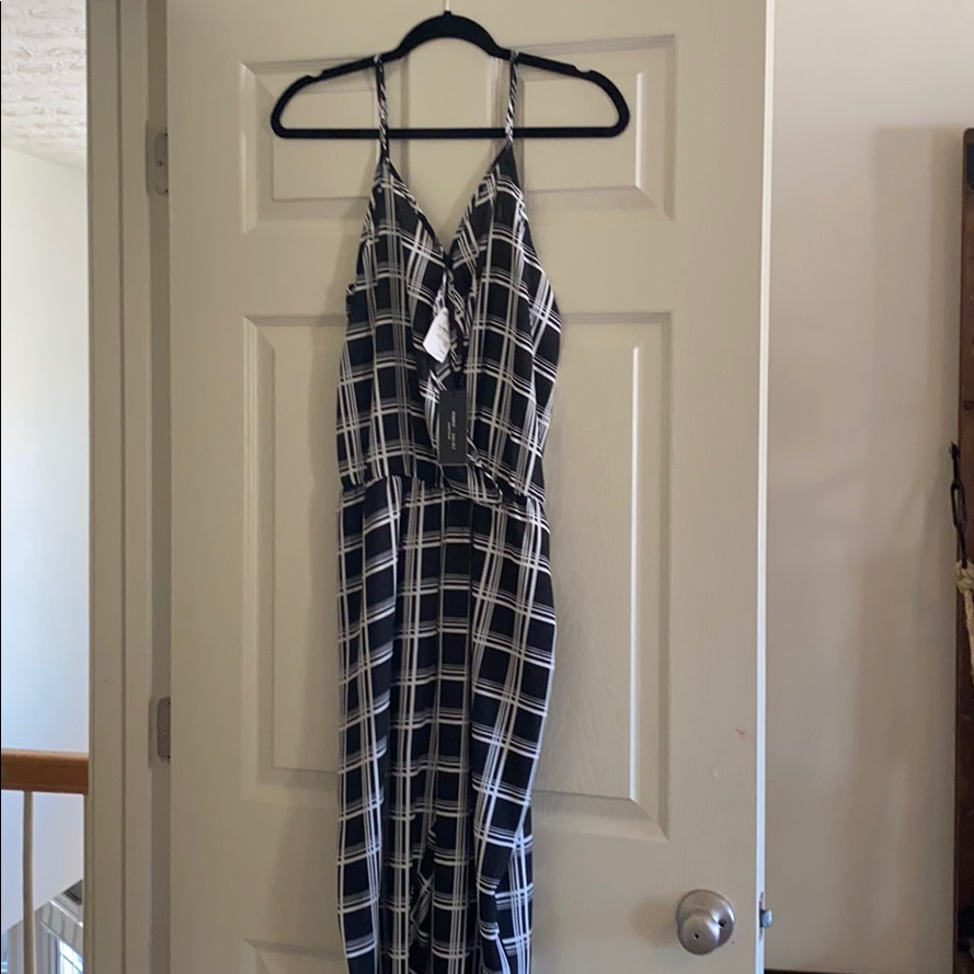 Romeo And Juliet Couture Medium Jumpsuit Nwt $163